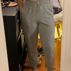 NWOT!! Light grey joggers from Princess Polly🤍